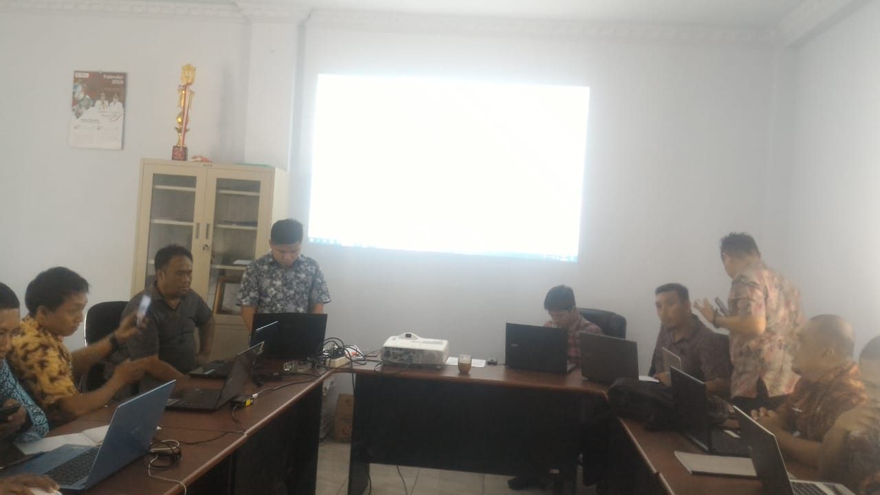 Kegiatan Evaluasi tentang Website dan Email